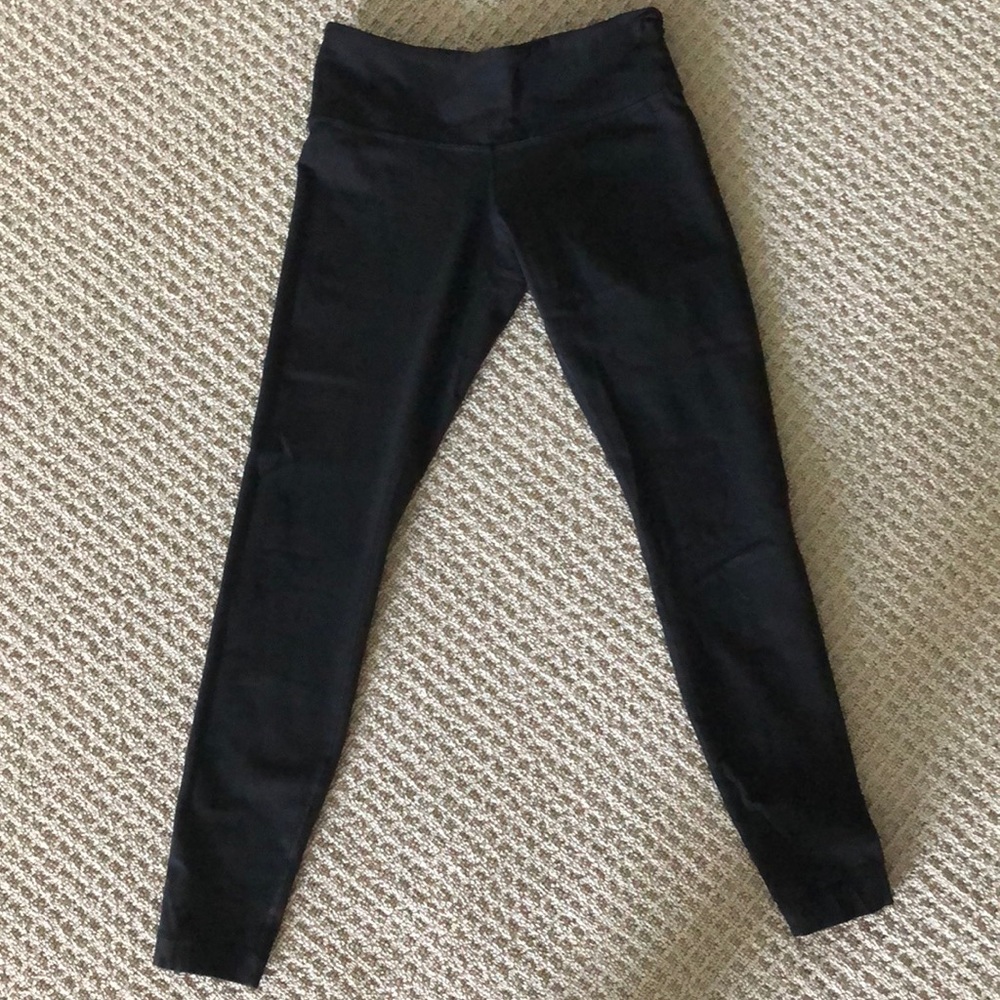 lululemon athletica Black low-Rise Leggings